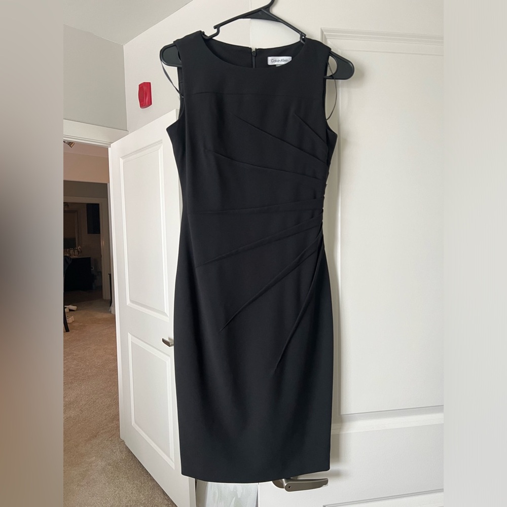 Calvin Klein Women's Sleeveless Sheath Dress with Starburst Detail